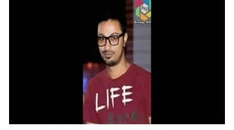 বেনাপোলে যশোর জেলা ছাত্রলীগ নেতাকে ধরে পুলিশে সোপর্দ